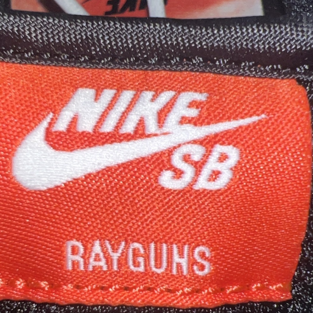 Nike SB Dunk Low Pro Rayguns Black Men's Size 8.5 Medium Skateboarding Shoes‎ - Picture 7 of 11